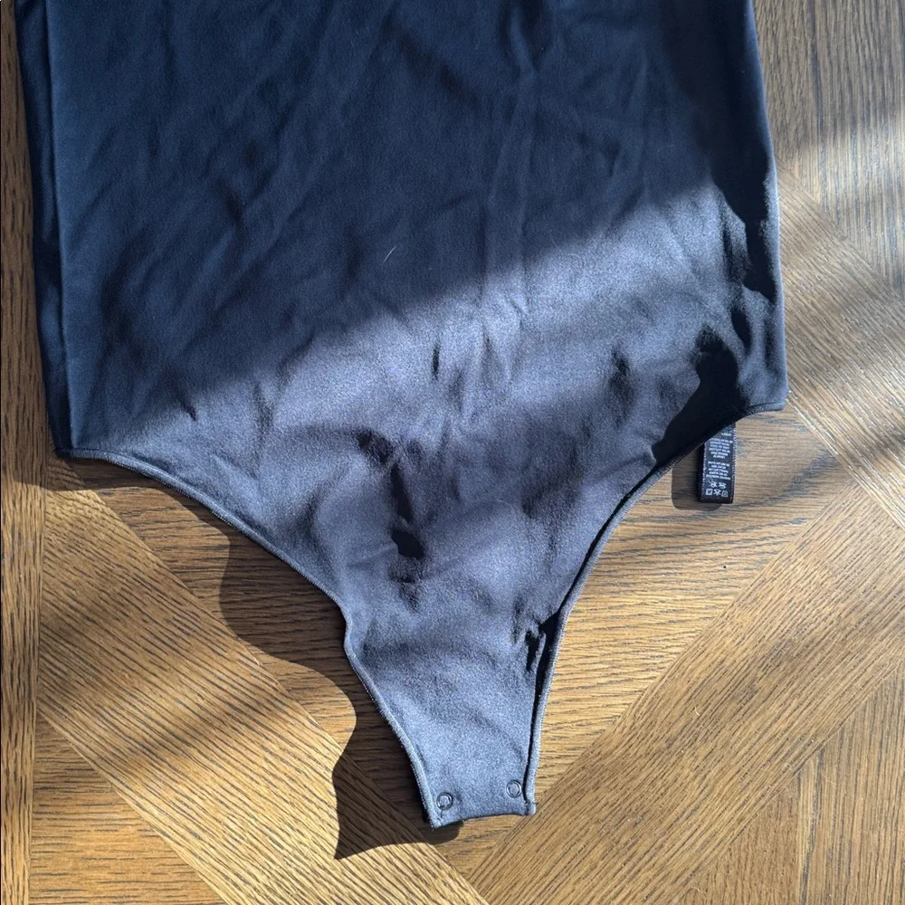 SKIMS Essential One Shoulder Bodysuit - Onyx, Size Large/XLarge, $68